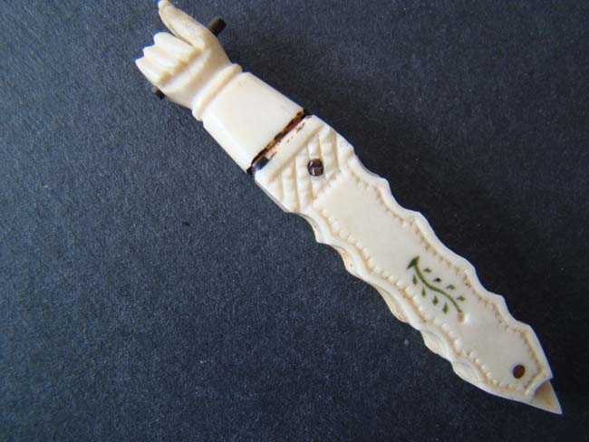 A Charming 19th century Sailor Made Whalebone Toothpick — image 4